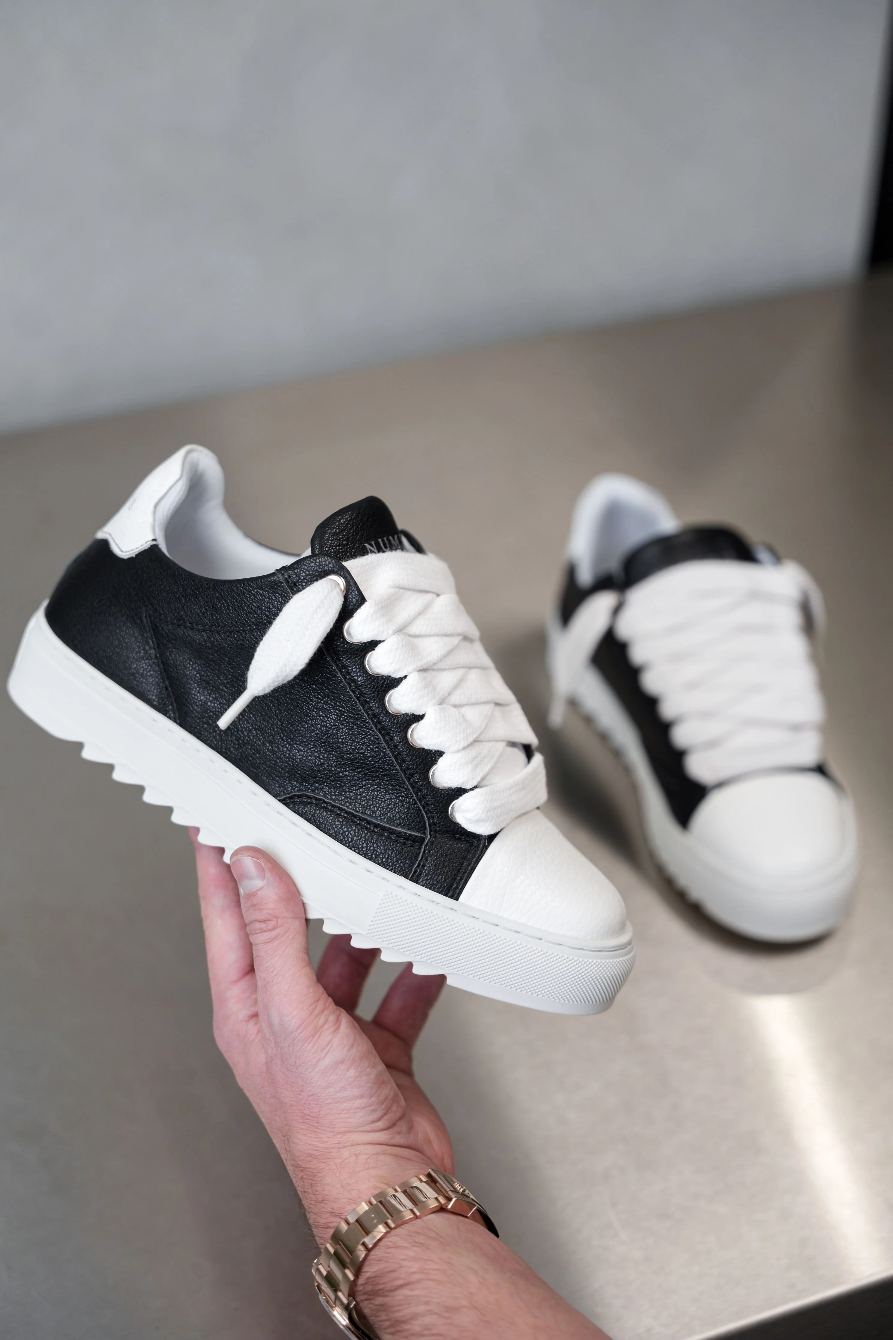 Atelier - Acrylic Black Leather - Image 3