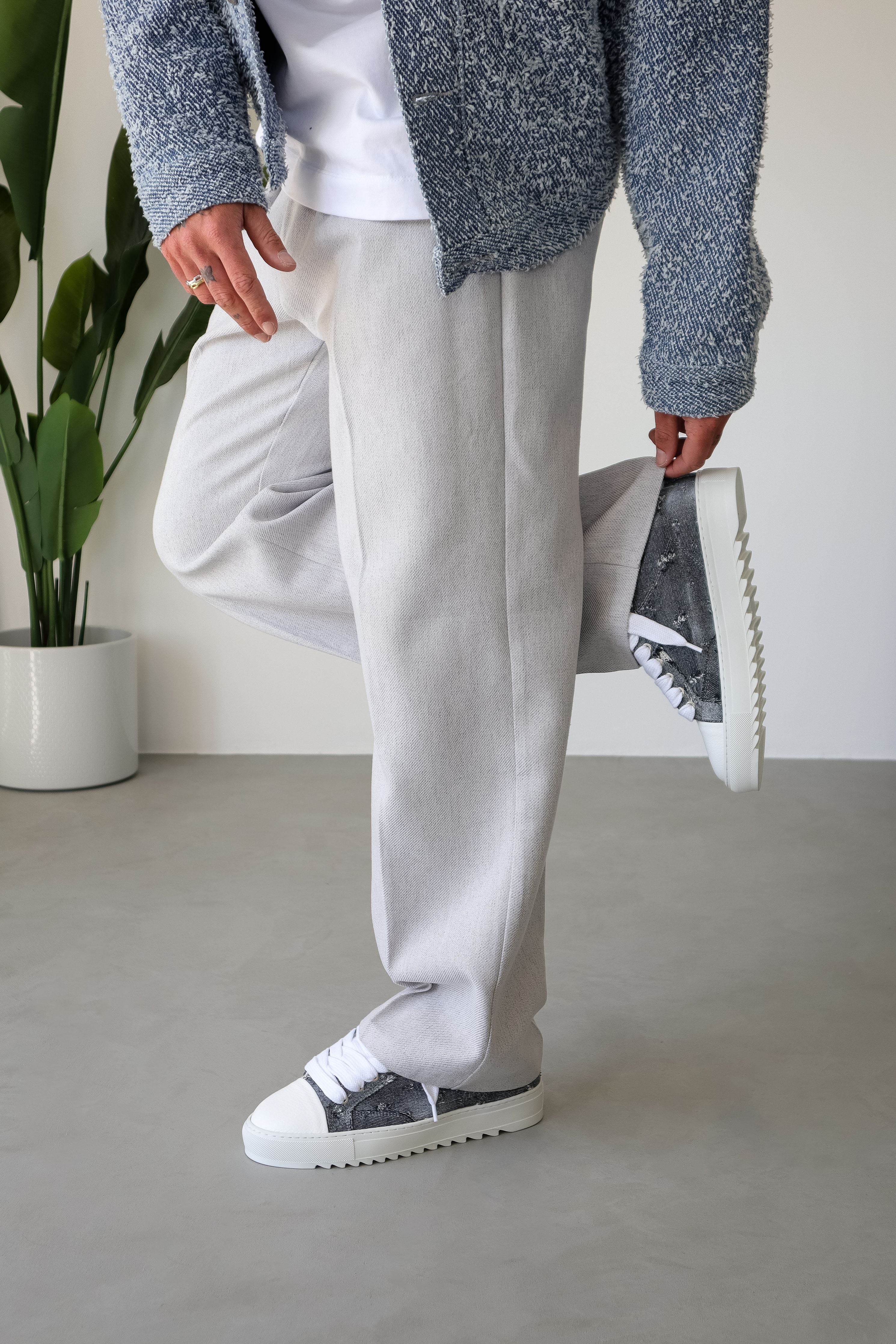 Thrashed Denim - Image 4